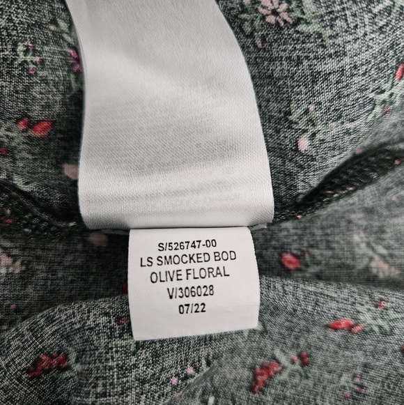 Old Navy Babydoll Peplum Shirt Green Floral Long Sleeve Smocked Top Medium - Picture 8 of 8